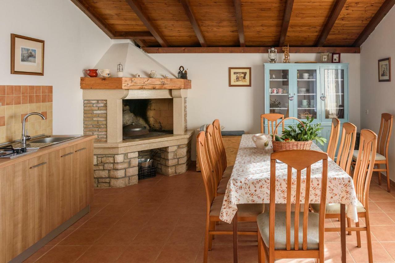 Apartment Perusko PUY 외부 사진